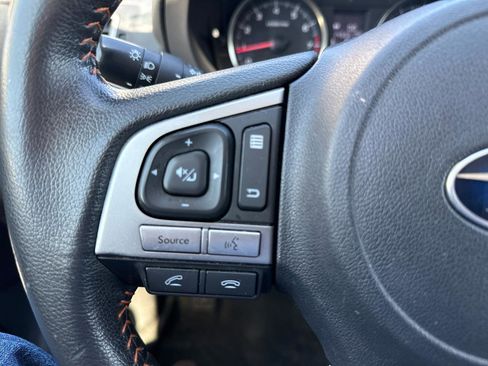 Used 2017 Subaru Crosstrek 2.0i Premium AWD/4WD image 26