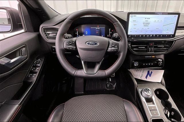 Used 2024 Ford Escape ST-Line w/ Tech Pack #1 AWD/4WD image 5