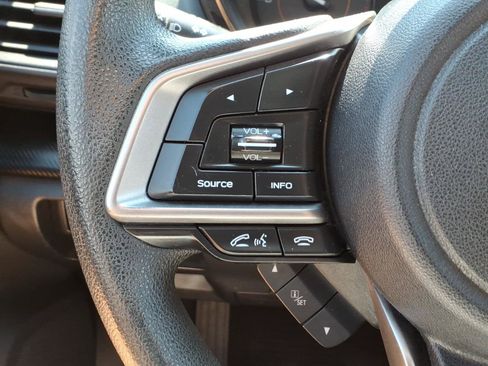 Used 2021 Subaru Crosstrek 2.0i AWD/4WD image 15