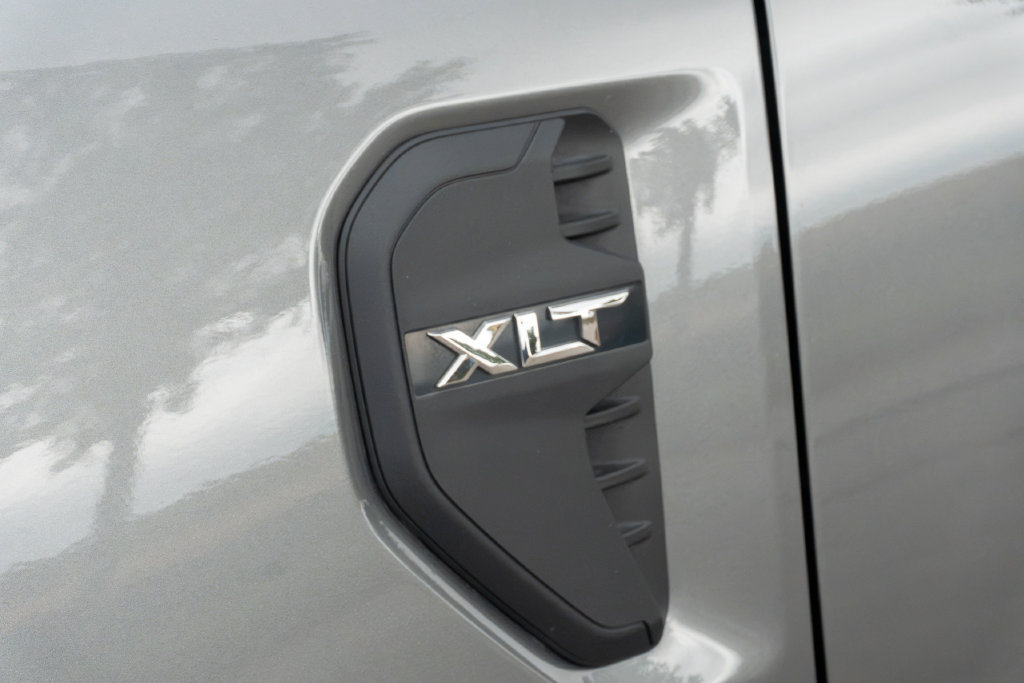 Used 2024 Ford Ranger XLT w/ FX4 Off-Road Package AWD/4WD image 3