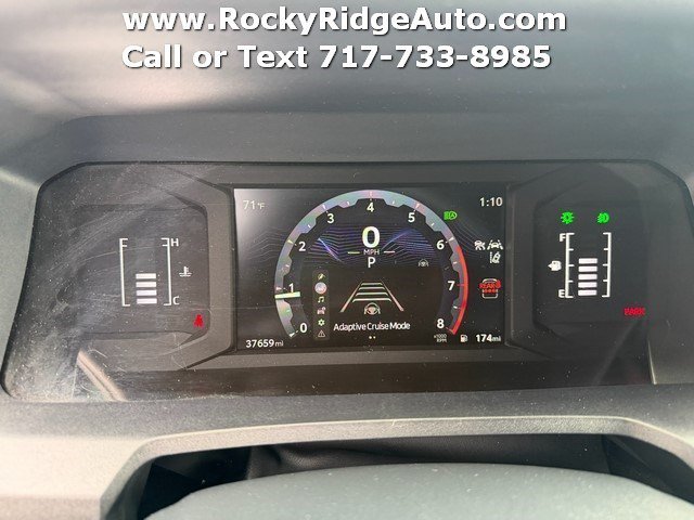 Used 2025 Toyota 4Runner SR5 AWD/4WD image 19