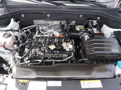 Used 2024 Volkswagen Atlas SE image 21