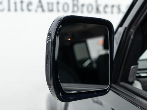 Used 2023 Land Rover Defender 130 X-Dynamic SE AWD/4WD image 54