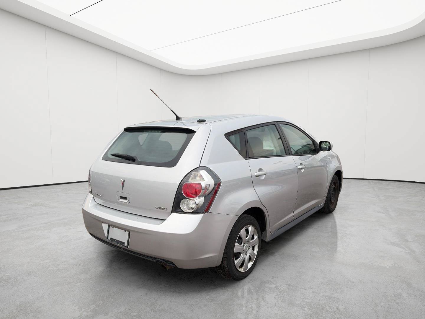 Used 2009 Pontiac Vibe w/ Preferred Package FWD image 7