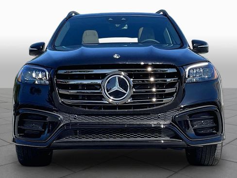 Used 2026 Mercedes-Benz GLS 450 4MATIC image 3