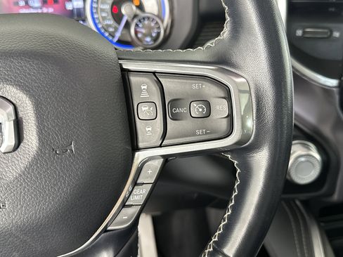 Used 2022 RAM 1500 Limited image 32