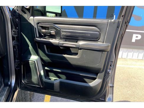 Used 2023 RAM 2500 Limited AWD/4WD image 26