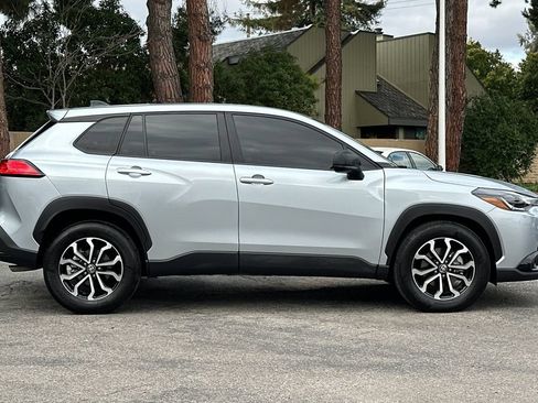 Certified 2025 Toyota Corolla Cross AWD Hybrid image 2