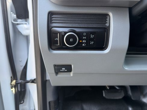 Used 2024 Ford F350 XLT AWD/4WD image 12