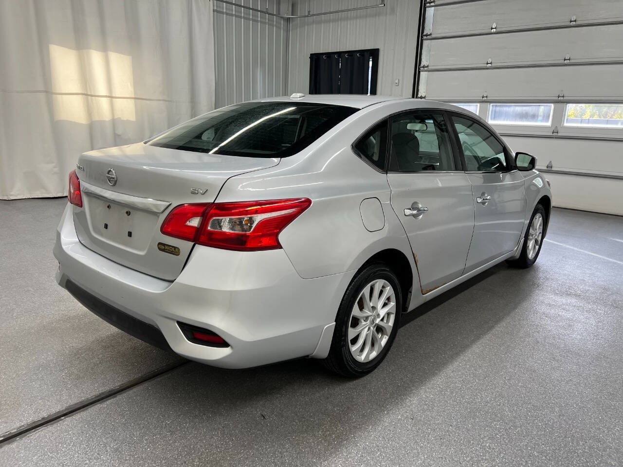 Used 2019 Nissan Sentra SV FWD image 4