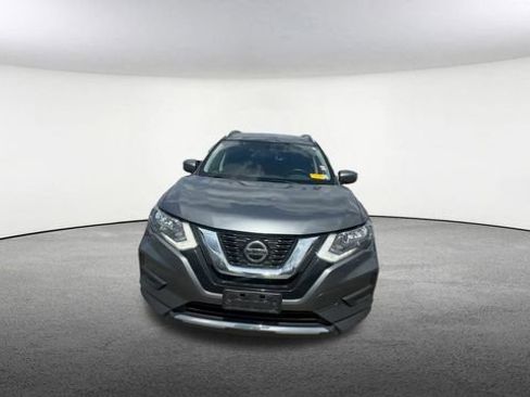 Used 2018 Nissan Rogue SV AWD/4WD image 3