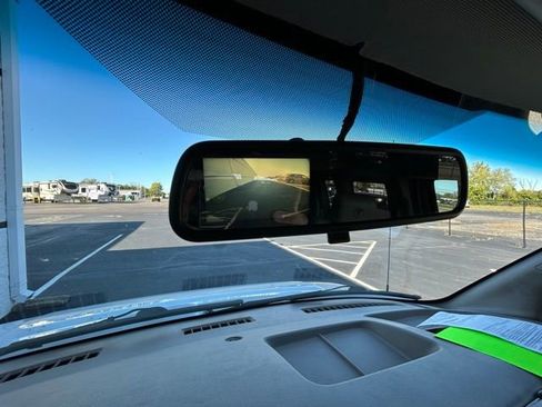 Used 2018 Chevrolet Express 2500 w/ Enhanced Convenience Package image 31