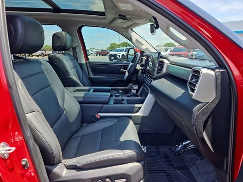 Used 2022 Toyota Tundra Limited w/ Power Package AWD/4WD image 28