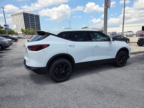 Used 2023 Chevrolet Blazer LT FWD image 13