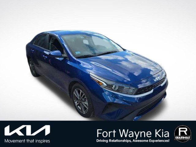 Certified 2024 Kia Forte LXS FWD image 4