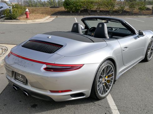 Used 2017 Porsche 911 Carrera 4S image 51