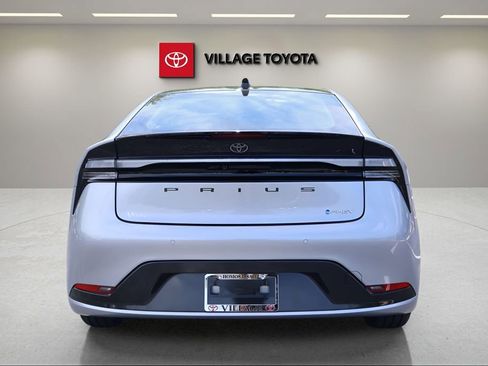 New 2026 Toyota Prius Plug-In Hybrid image 4