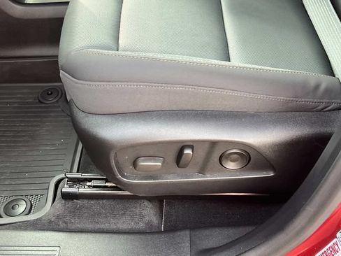 Used 2026 GMC Terrain AT4 w/ Convenience Package III AWD/4WD image 21