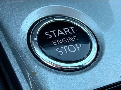 Used 2024 Nissan Altima 2.5 SV image 33