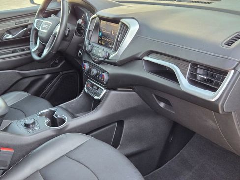 Used 2024 GMC Terrain SLT AWD/4WD image 27