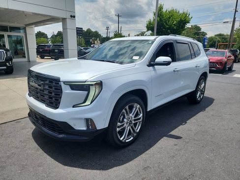 Certified 2026 GMC Acadia Denali Ultimate AWD/4WD image 4
