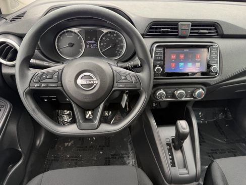 Used 2023 Nissan Versa S w/ Trunk Package image 15