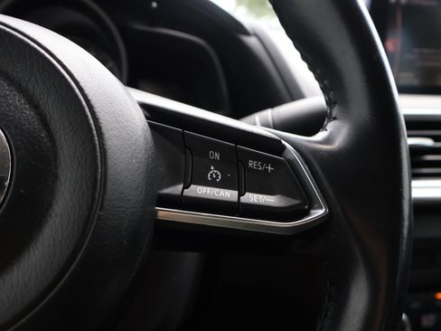 Used 2017 MAZDA MAZDA3 Touring FWD image 23