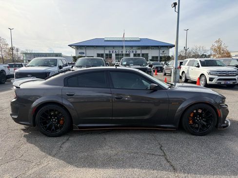 Used 2022 Dodge Charger Scat Pack image 4