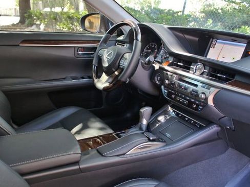 Used 2017 Lexus ES 350 image 15