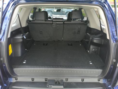 Used 2022 Toyota 4Runner SR5 Premium image 33