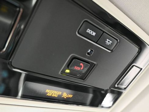 Used 2025 Toyota Grand Highlander FWD image 24