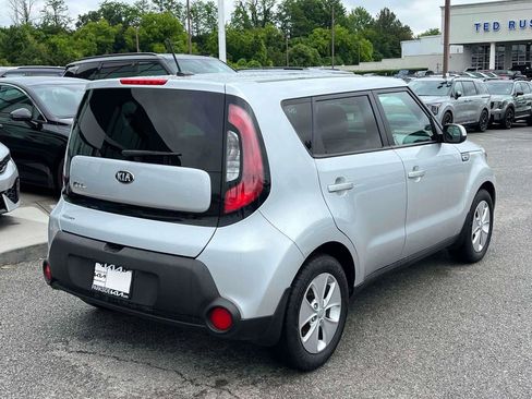 Used 2016 Kia Soul FWD image 23