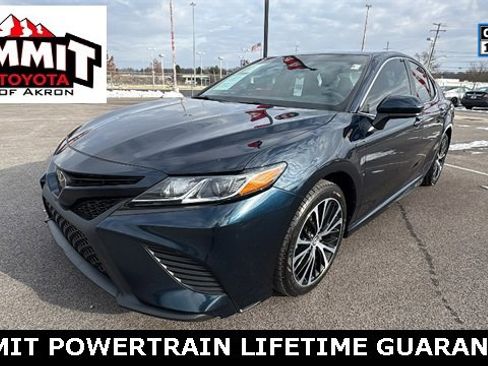 Used 2019 Toyota Camry SE image 1