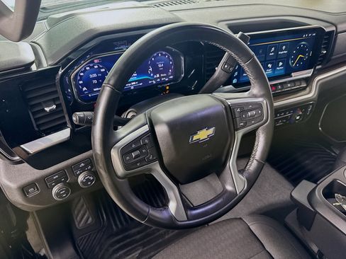 Used 2024 Chevrolet Silverado 1500 LT AWD/4WD image 23