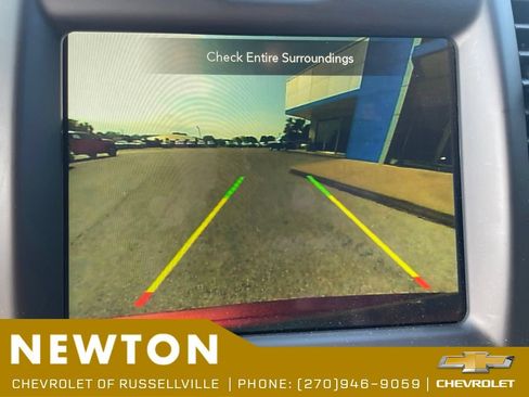 Used 2023 Chrysler 300 Touring L w/ Popular Equipment Group RWD image 6