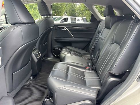 Used 2020 Lexus RX 350L Luxury w/ Cold Weather Package (CT) FWD image 25