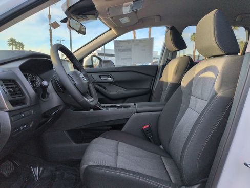 New 2026 Nissan Rogue SV FWD image 12