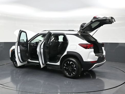 Used 2023 Chevrolet TrailBlazer LT w/ Convenience Package image 31