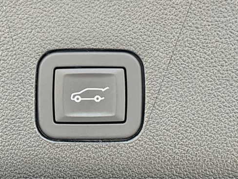 Used 2024 Chevrolet Tahoe RST w/ Luxury Package RWD image 20
