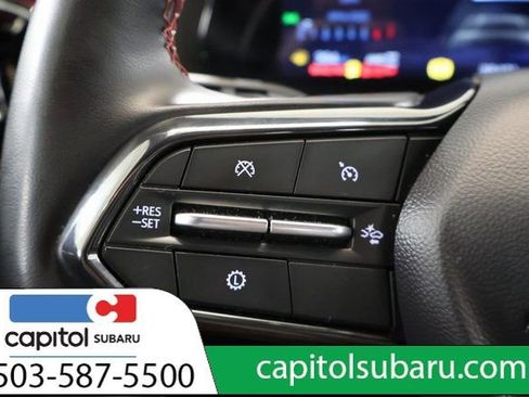 Used 2025 Chevrolet Equinox RS AWD/4WD image 18