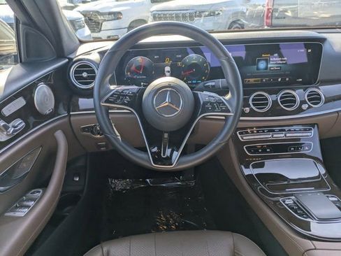 Used 2022 Mercedes-Benz E 450 4MATIC Sedan image 13