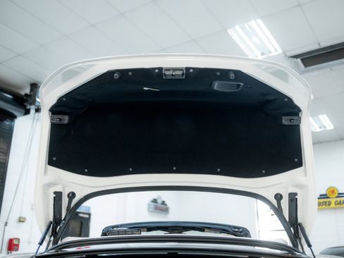 Used 2016 Ferrari California T image 77