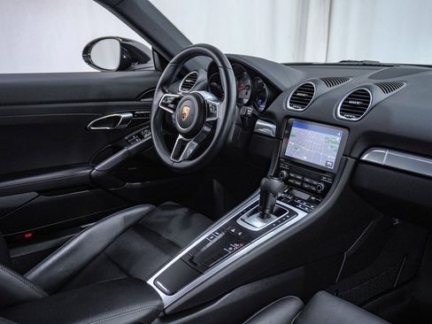 Used 2017 Porsche 718 Cayman S image 14