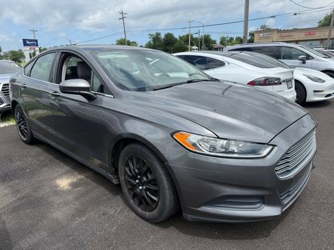 Used 2014 Ford Fusion S FWD image 4