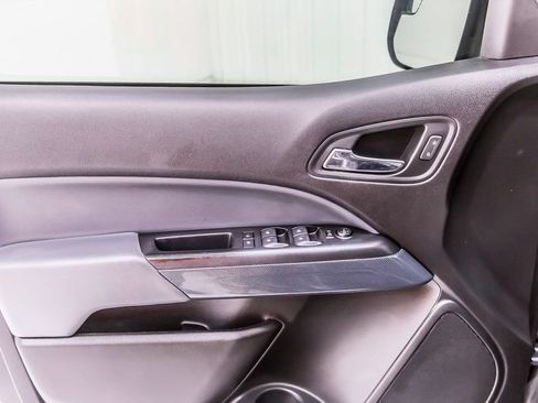 Used 2019 Chevrolet Colorado Z71 AWD/4WD image 25