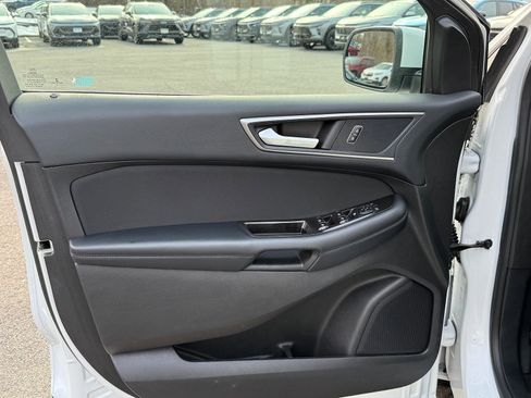 Used 2017 Ford Edge SEL image 14