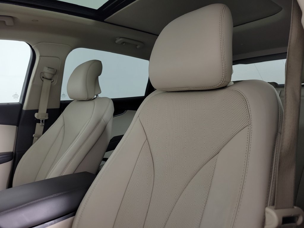 Used 2019 Lincoln Nautilus Reserve FWD image 18