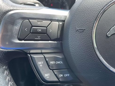 Used 2015 Ford Mustang GT RWD image 16