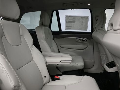 New 2026 Volvo XC90 B6 Ultra w/ Protection Package Premier AWD/4WD image 35