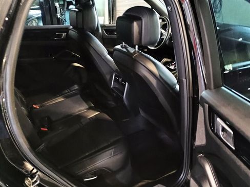 Used 2019 Porsche Cayenne AWD/4WD image 33